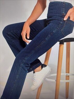 NWT Lysse New Work Womens Bootcut denim.  XS. Black